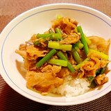 にんにくの芽と豚肉の味噌炒め丼